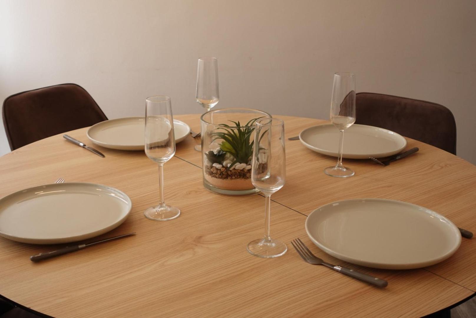 Apartamento Parisian Retreat Pour 5 Personnes - 12 Min De Paris - Proche Gare Deuil-la-Barre Exterior foto