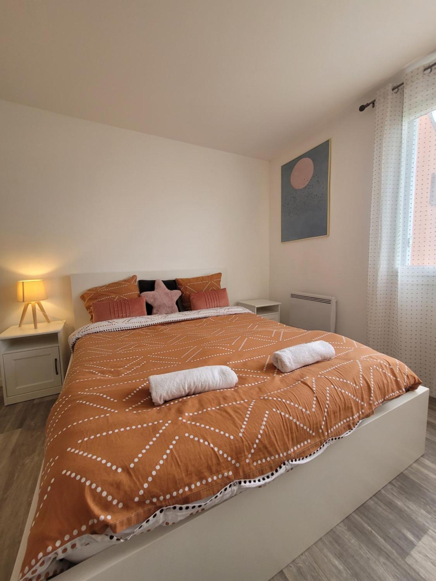 Apartamento Parisian Retreat Pour 5 Personnes - 12 Min De Paris - Proche Gare Deuil-la-Barre Exterior foto