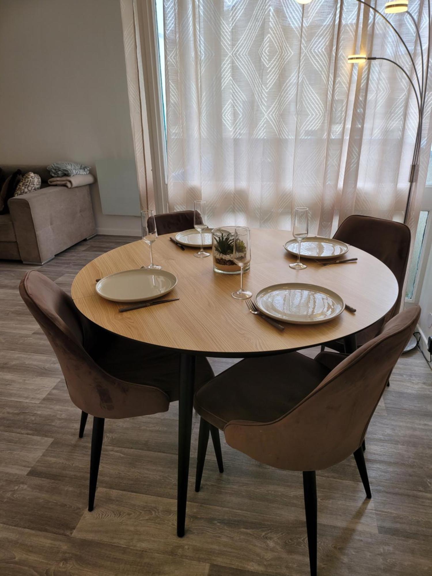 Apartamento Parisian Retreat Pour 5 Personnes - 12 Min De Paris - Proche Gare Deuil-la-Barre Exterior foto