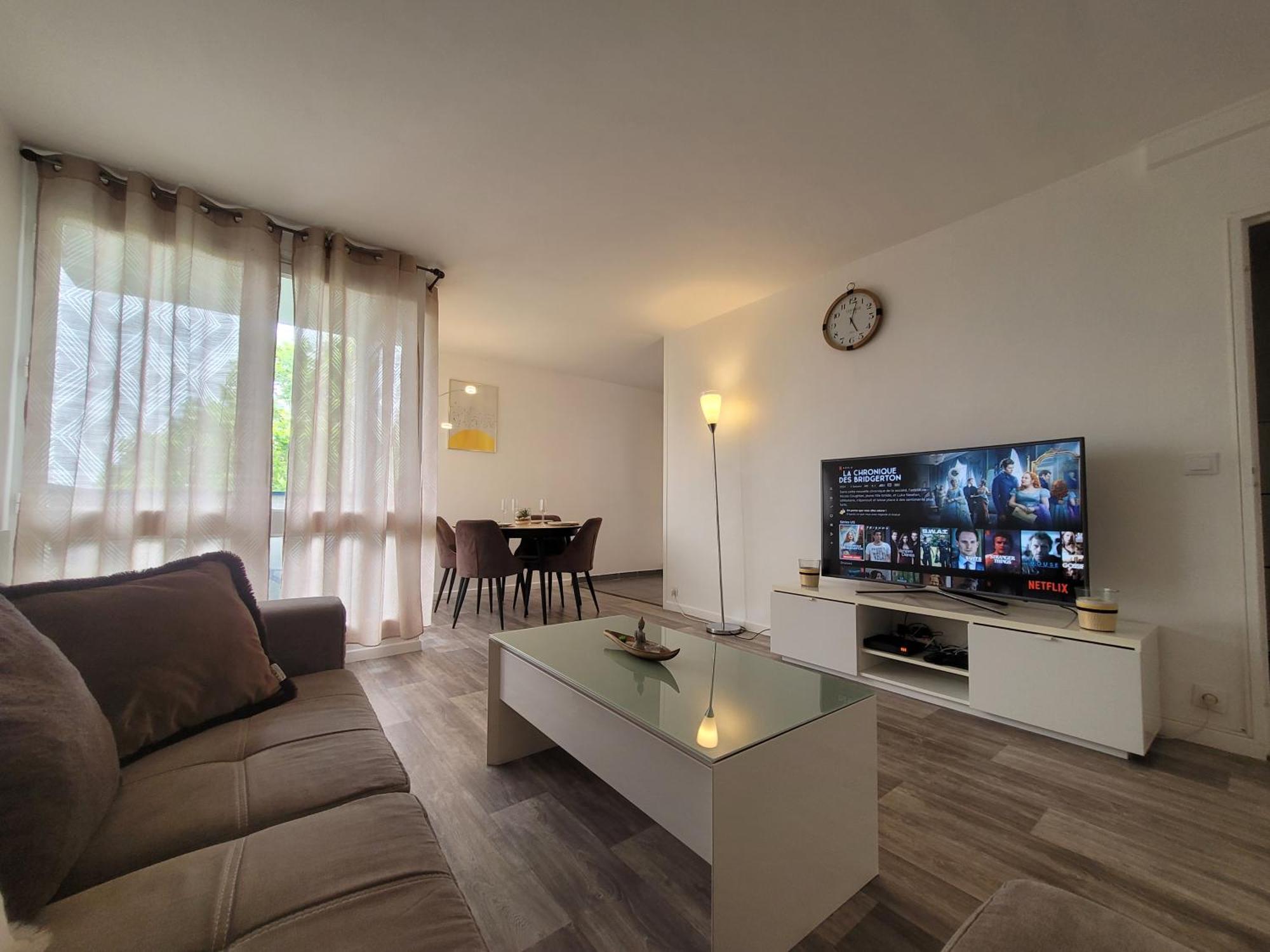 Apartamento Parisian Retreat Pour 5 Personnes - 12 Min De Paris - Proche Gare Deuil-la-Barre Exterior foto