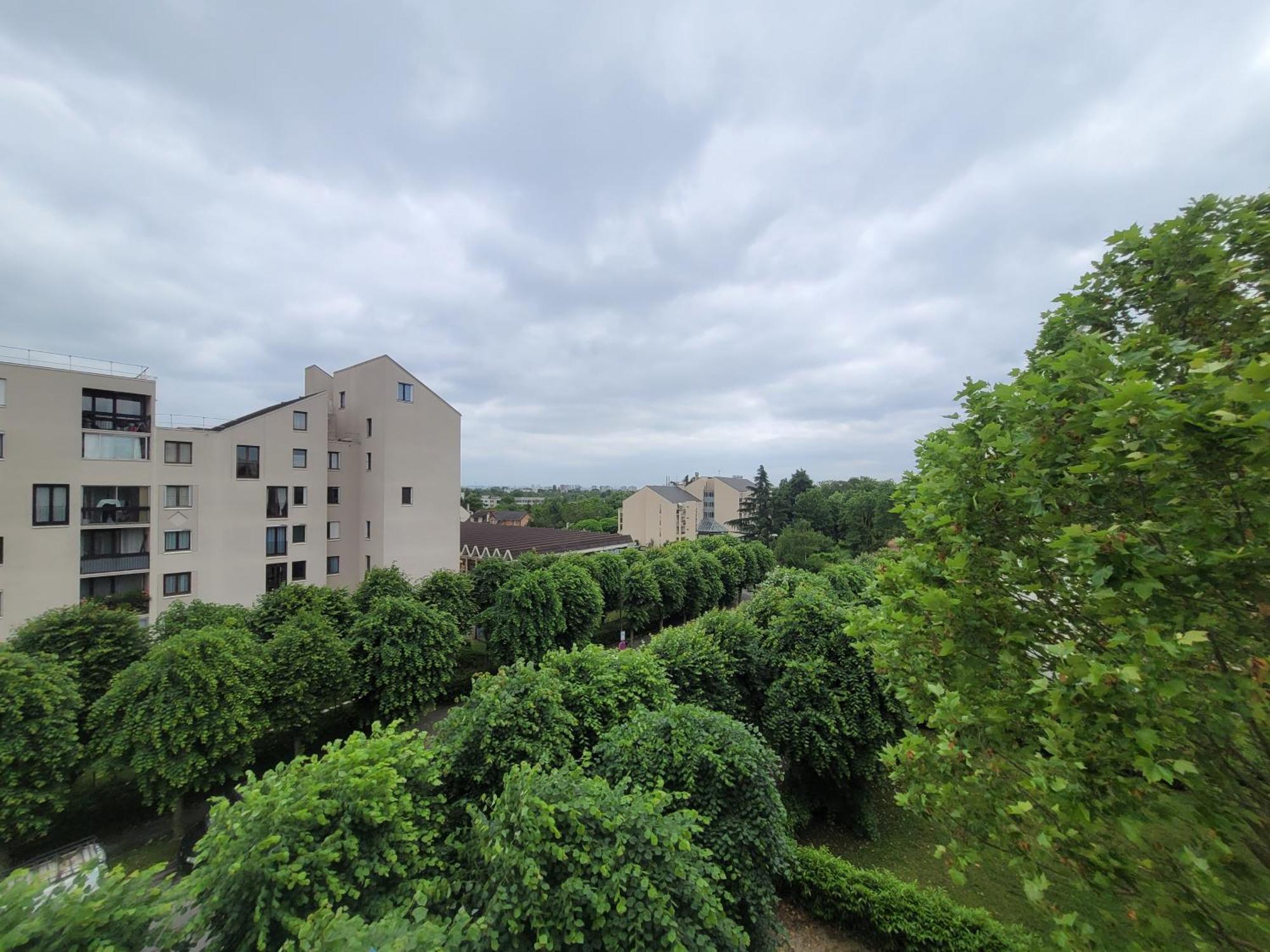 Apartamento Parisian Retreat Pour 5 Personnes - 12 Min De Paris - Proche Gare Deuil-la-Barre Exterior foto
